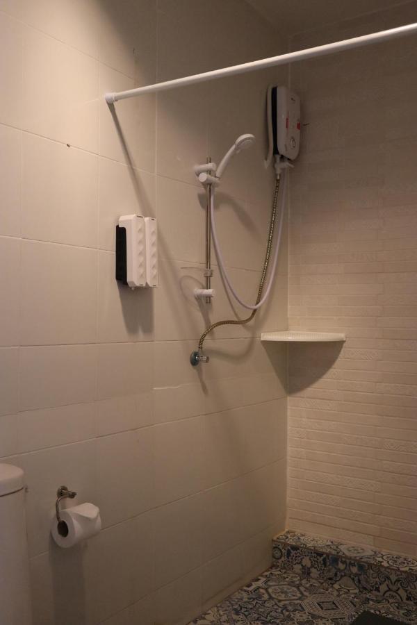 Baan Wangderm Hotel 방콕 외부 사진