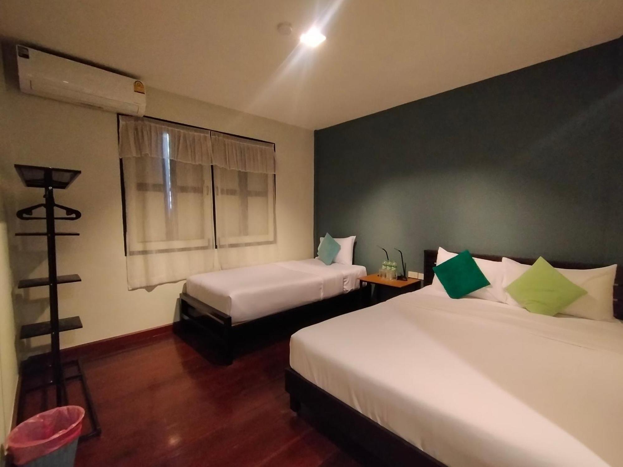 Baan Wangderm Hotel 방콕 외부 사진