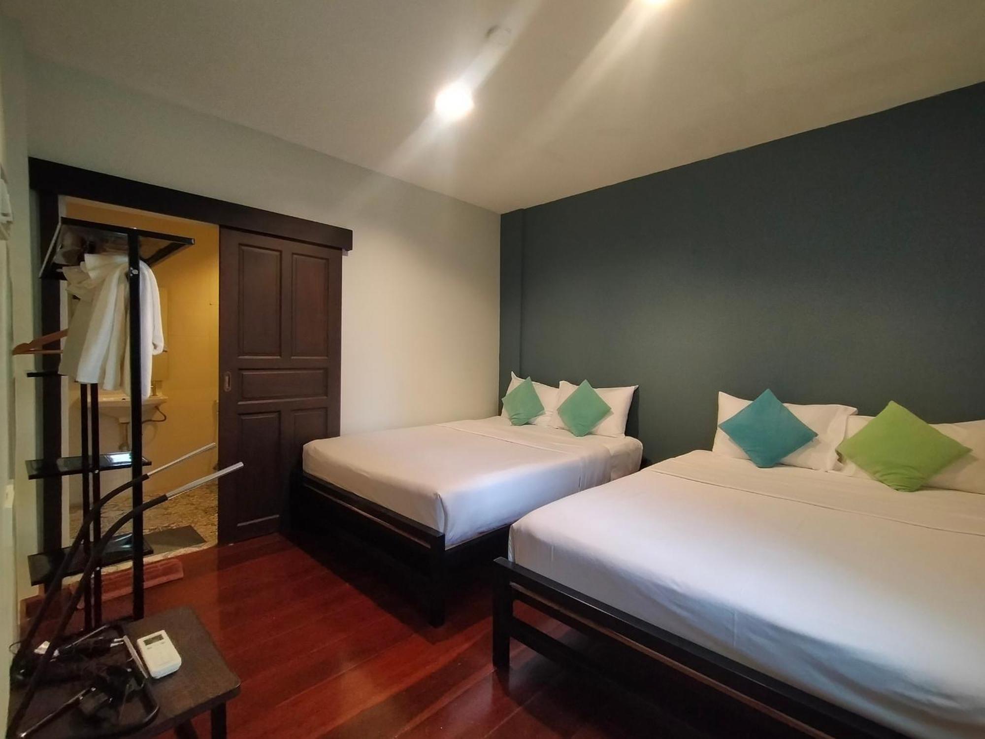 Baan Wangderm Hotel 방콕 외부 사진